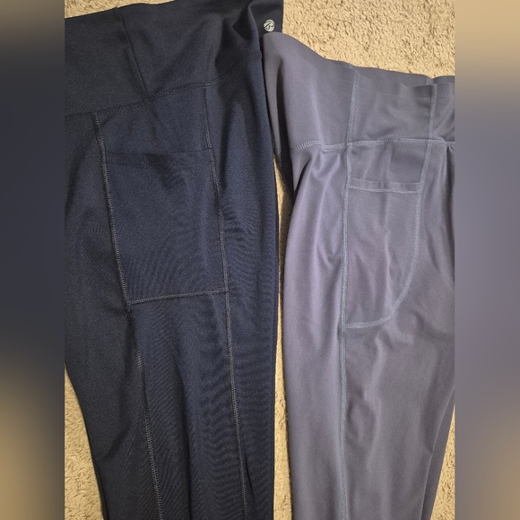 Women's Bundle of Athletic Cropped Highwaist Leggings L EUC - Picture 6 of 13